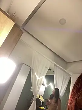 Mia_Lux77 live sex cam