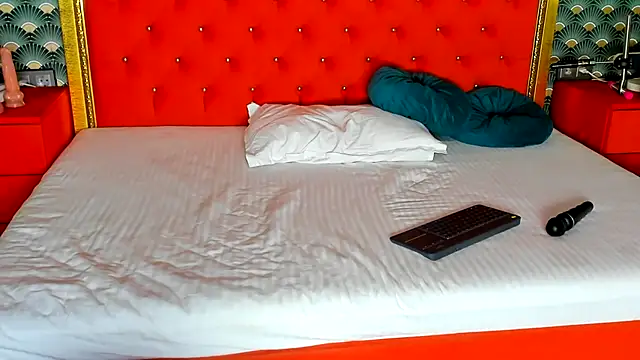 VallerieJones live sex cam