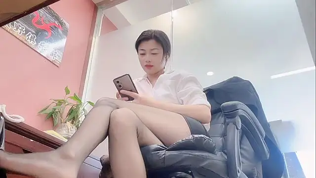 Maneki-nekoo live sex cam