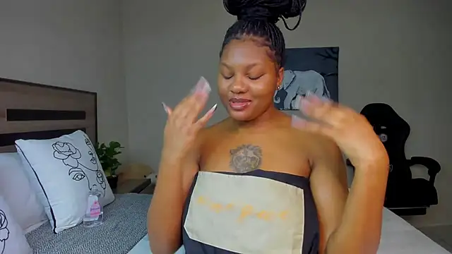 Renee-18 live sex cam