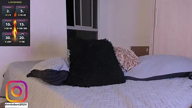 DerekOlsen live sex cam