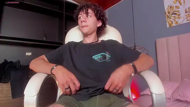 Helios_Obscuro live sex cam