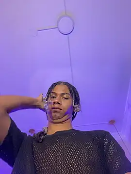 Maxim-Walker live sex cam