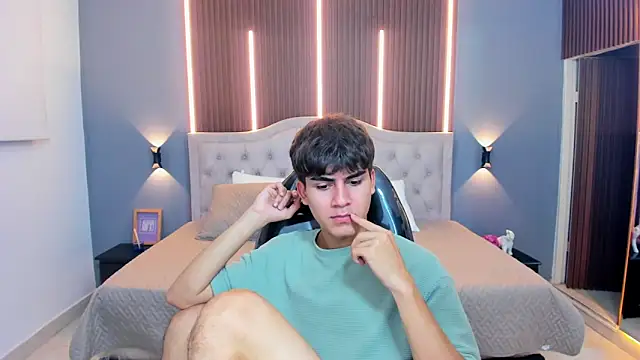 Tommy18__ live sex cam