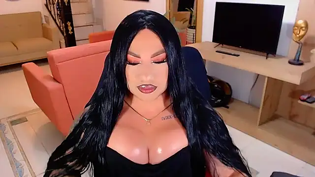 ValentinaQueenX live sex cam