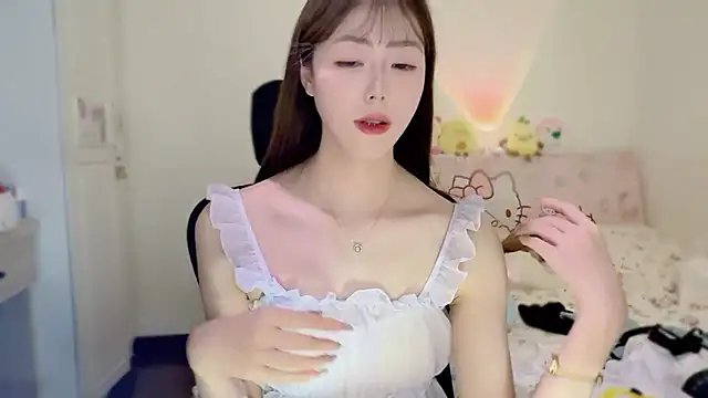 Onecutelittle live sex cam