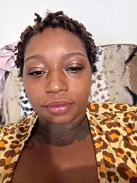 GoddessChrystalRu live sex cam