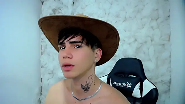 Tayson_Rivers live sex cam