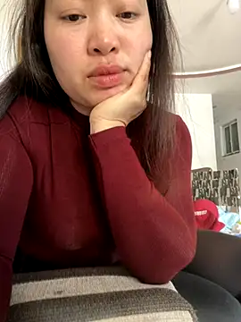 Nhung584 live sex cam