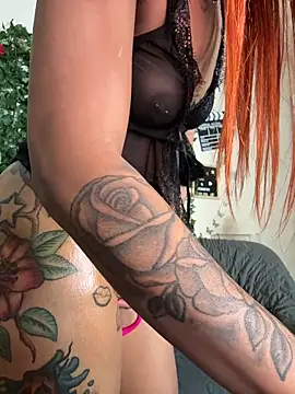 butterflybootyy live sex cam