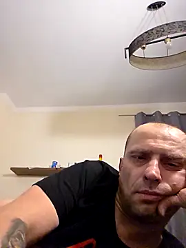 Roman0798 live sex cam