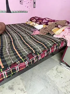 Couplejyoti01 live sex cam