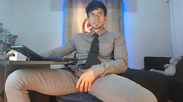 Andrew_4_ live sex cam