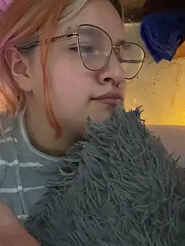 Sophia_Weest99 live sex cam