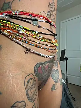 butterflybootyy live sex cam