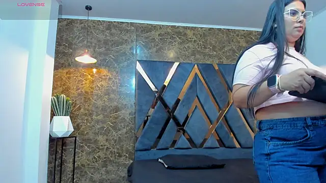 Valka_Ross live sex cam