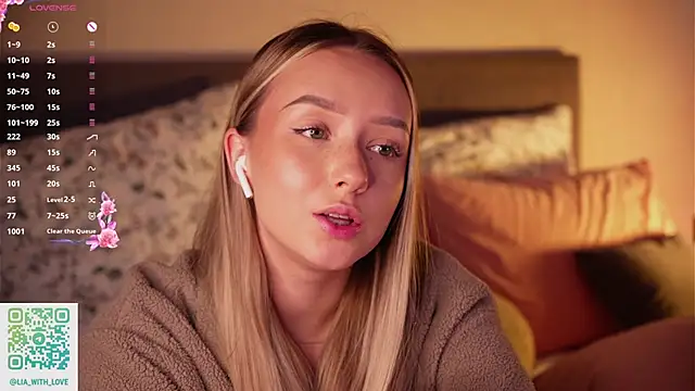 HollisBeckett live sex cam