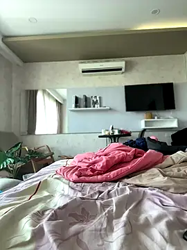 AndreaMood live sex cam