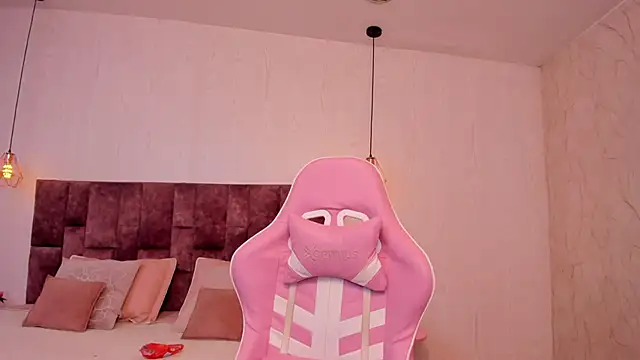 BellaClarck live sex cam