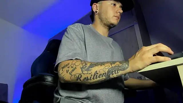 male_pussy live sex cam