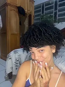 CamillyBlum live sex cam