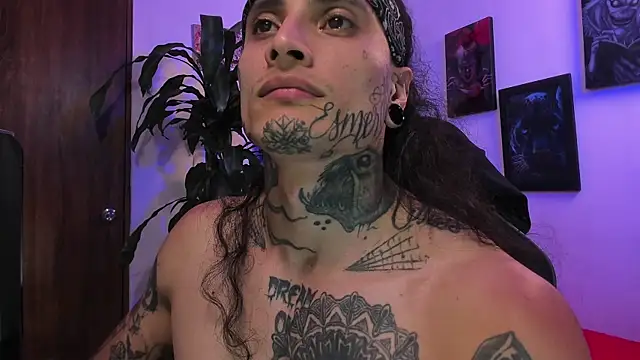 Ryuk_it live sex cam