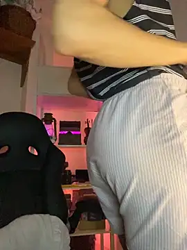 tylernova live sex cam