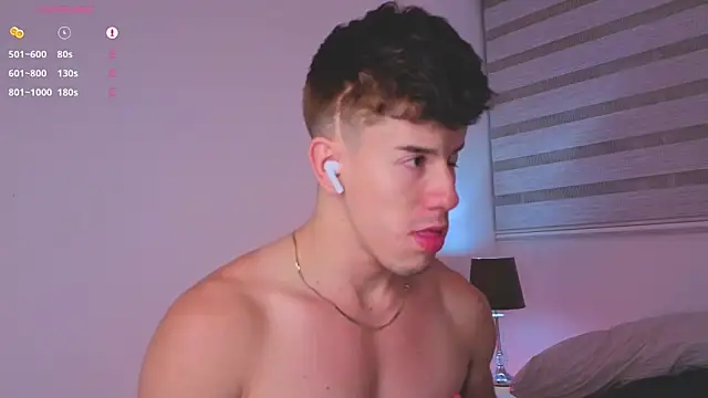 Maxx_cooper live sex cam