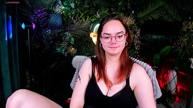 Lily__Evans live sex cam