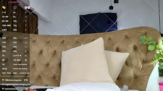 TiffanyWestX live sex cam