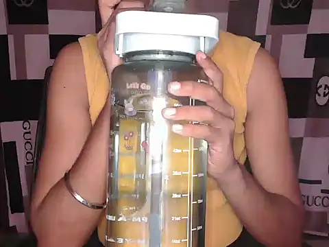 Simmi_Ji live sex cam