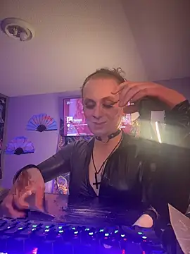 tgirlmelody live sex cam