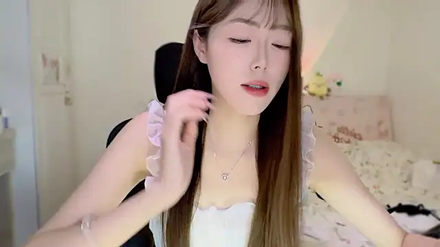 Onecutelittle live sex cam