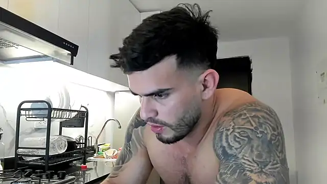 Ricardogo19 live sex cam