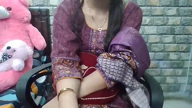 Sexy_iknoor live sex cam