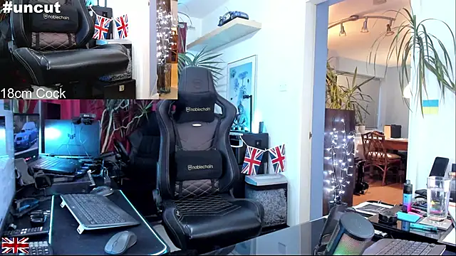 OnlineBossUK live sex cam