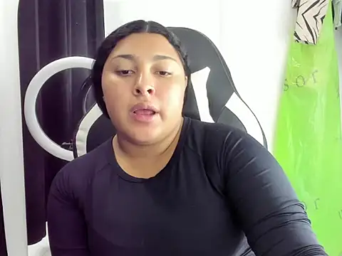 Baby_Latin live sex cam