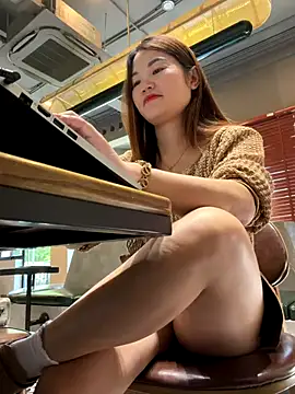 Emily_9xx live sex cam