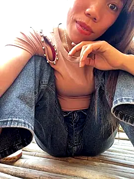 nhinhi-sexy live sex cam