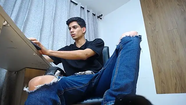 Sebalexis7 live sex cam