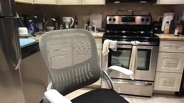 BigGuyMuscle live sex cam