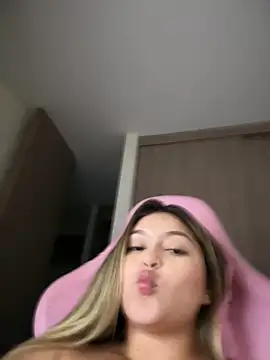 lunablossom_ live sex cam