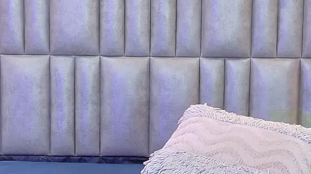 ZoehRoux live sex cam