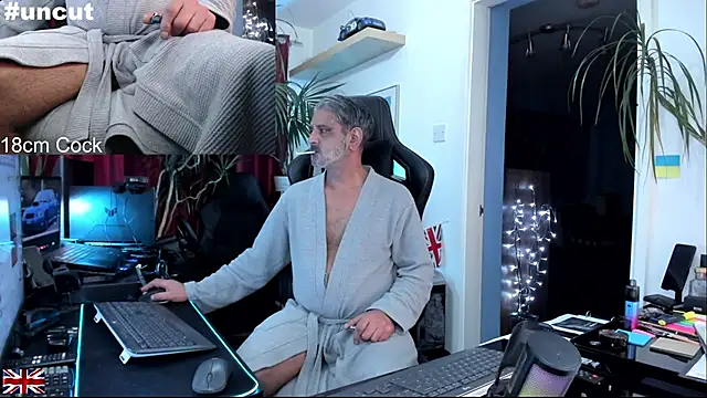 OnlineBossUK live sex cam