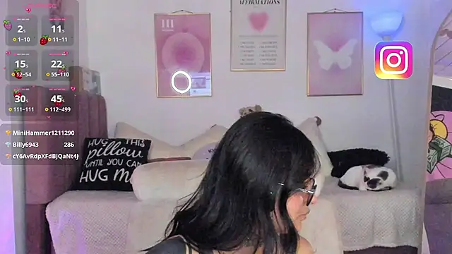 Hinataw33d01 live sex cam