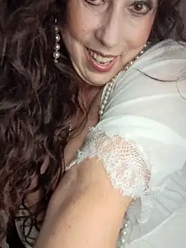 GypsyEsmeralda live sex cam