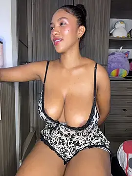 Mia_sweet80 live sex cam