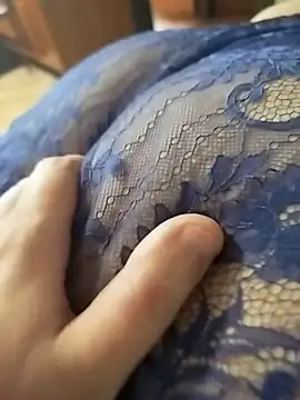 MadaamJizz_DickLewd live sex cam