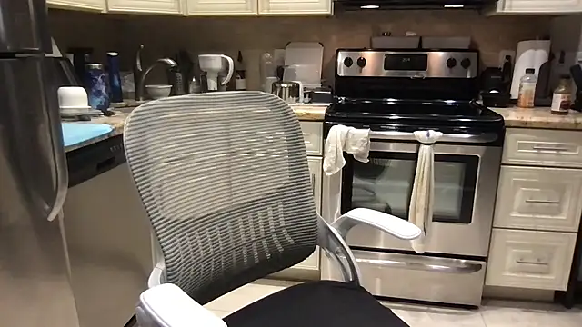 BigGuyMuscle live sex cam