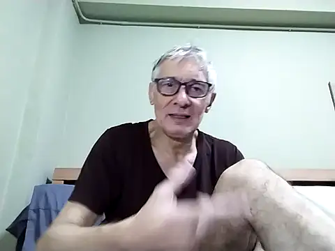 BIGUNCUTHARDCOCK live sex cam